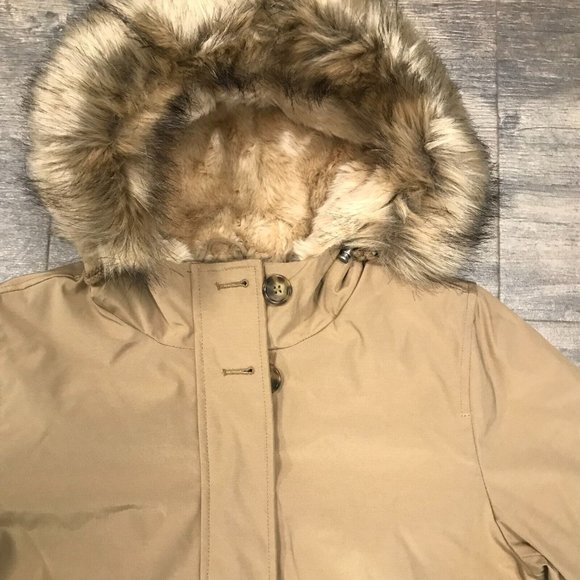 NWT Levi's Women Faux Fur Lined Hooded Parka Jacket Size Medium $225 LW7RP625 - Picture 7 of 12